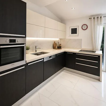 Katarina Apartment